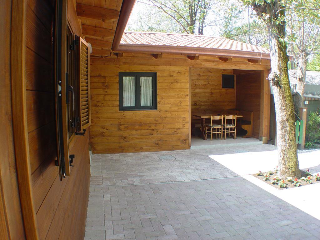 Camping Luni Марина ди Маса Екстериор снимка