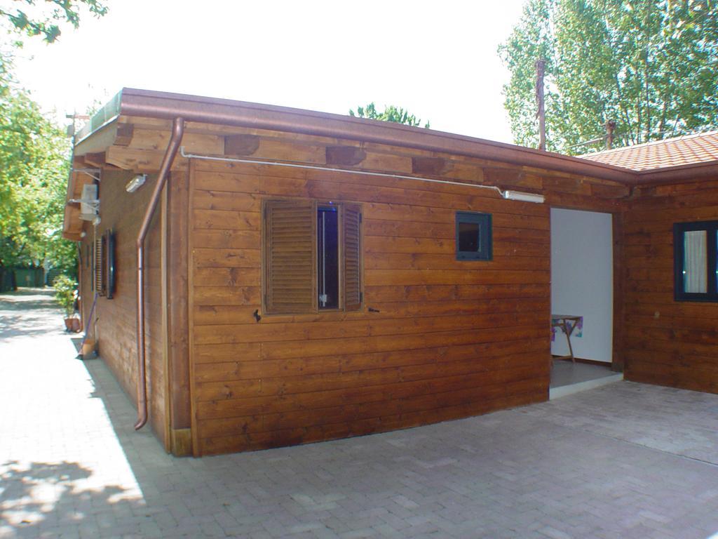 Camping Luni Марина ди Маса Екстериор снимка
