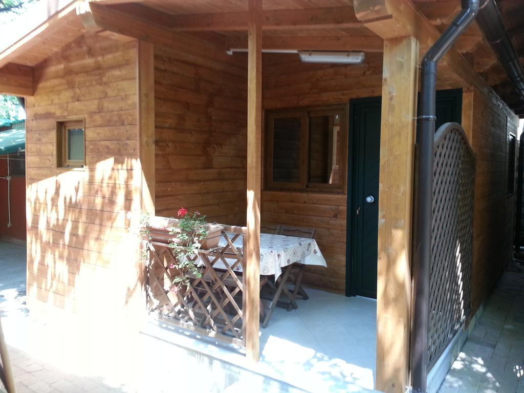 Camping Luni Марина ди Маса Екстериор снимка