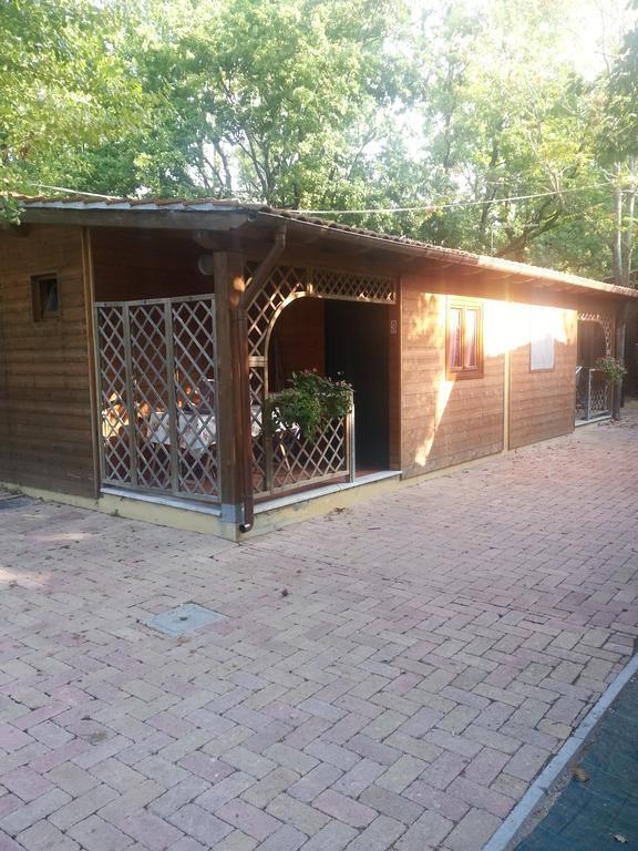 Camping Luni Марина ди Маса Екстериор снимка