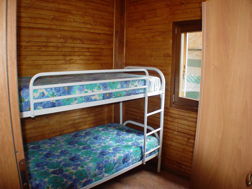 Camping Luni Марина ди Маса Екстериор снимка